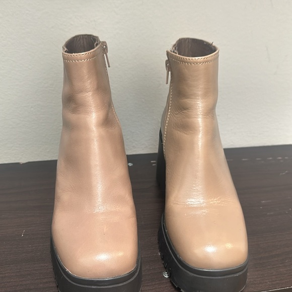 Women’s Jeffrey Campbell boot size 8 - Picture 2 of 3